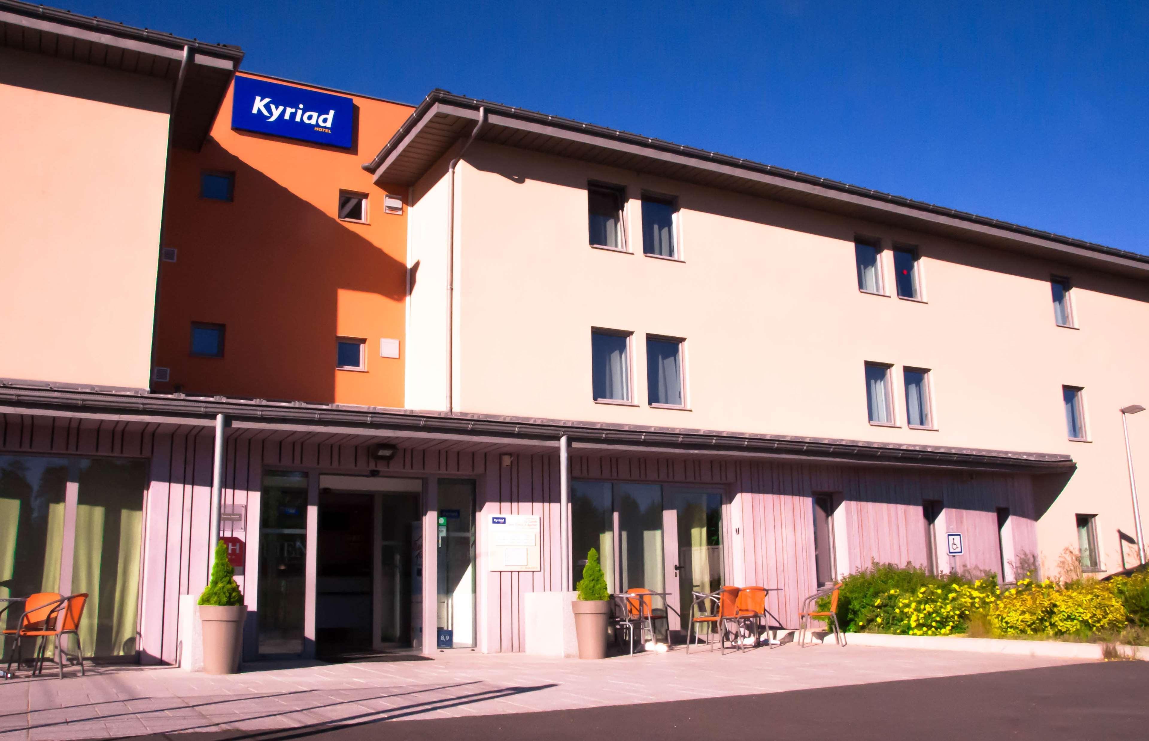 Kyriad Saint Chely D'Apcher - Aire De La Lozere Albaret-Sainte-Marie Exteriör bild
