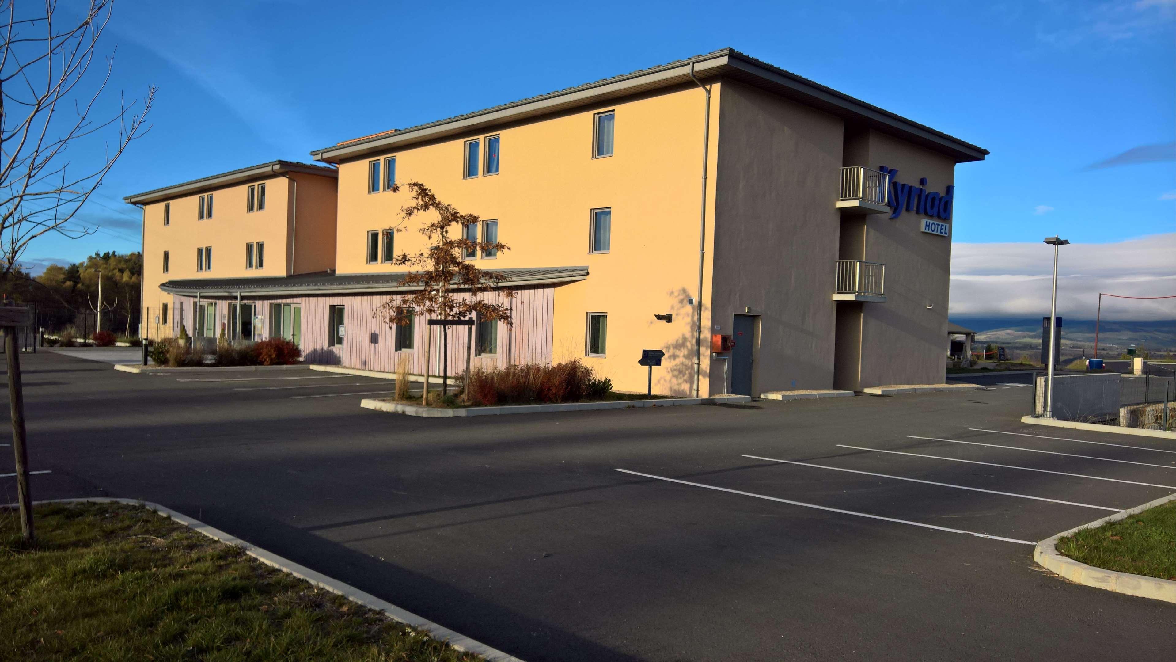 Kyriad Saint Chely D'Apcher - Aire De La Lozere Albaret-Sainte-Marie Exteriör bild